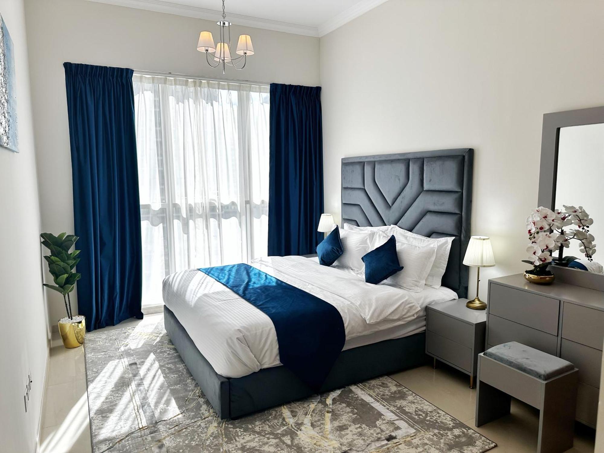 Dunya Tower Luxury And 2 Min Walk To Dubai Mall And Burj Khalifa In Heart Of Downtown Dış mekan fotoğraf
