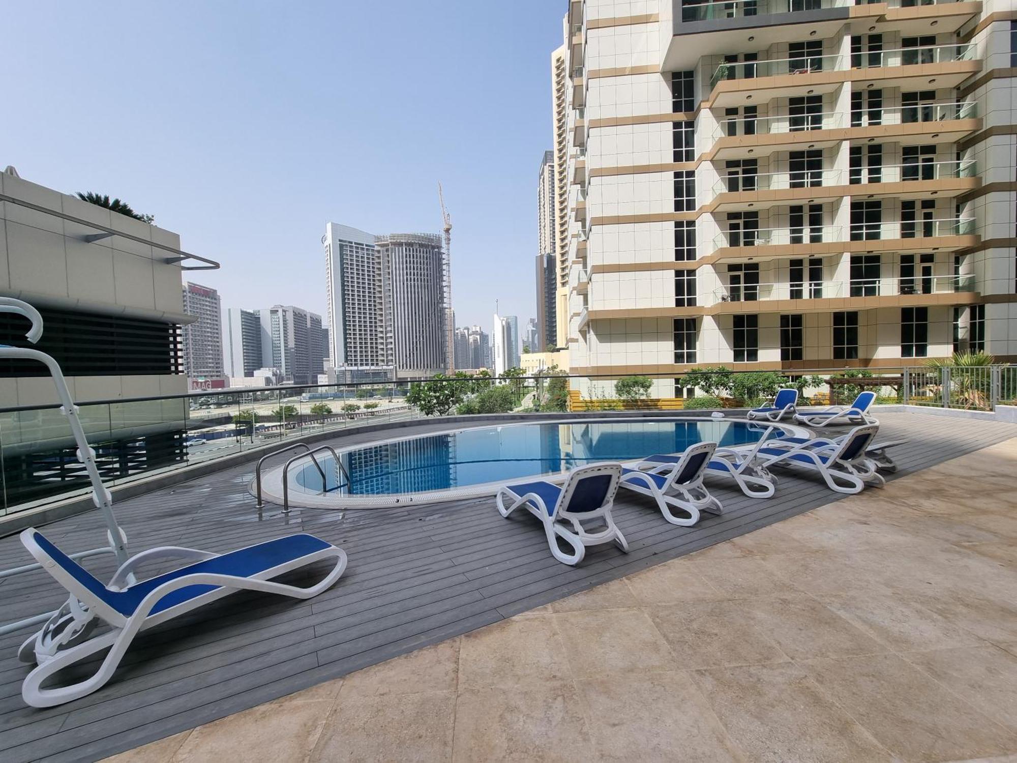 Dunya Tower Luxury And 2 Min Walk To Dubai Mall And Burj Khalifa In Heart Of Downtown Dış mekan fotoğraf