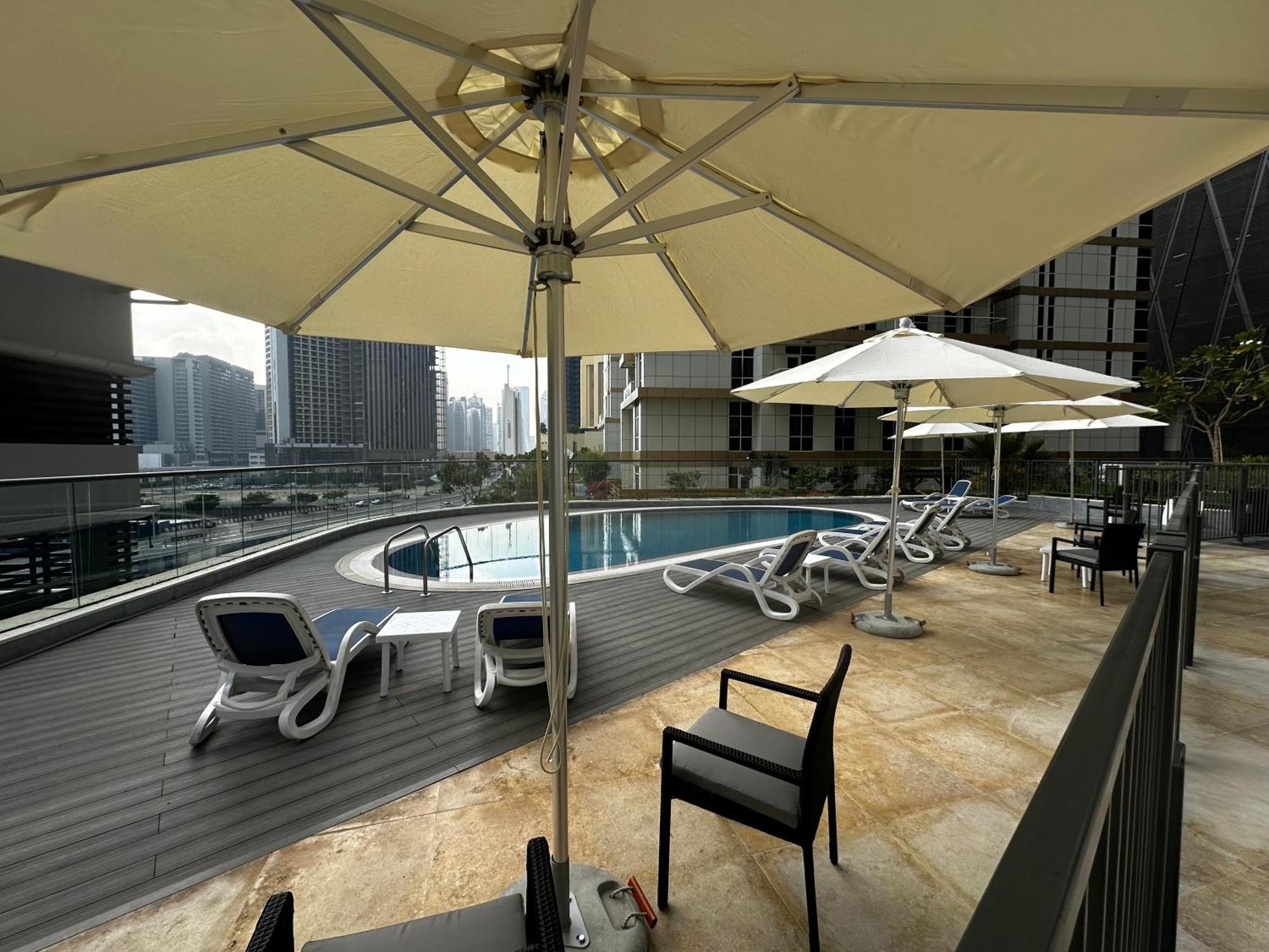 Dunya Tower Luxury And 2 Min Walk To Dubai Mall And Burj Khalifa In Heart Of Downtown Dış mekan fotoğraf