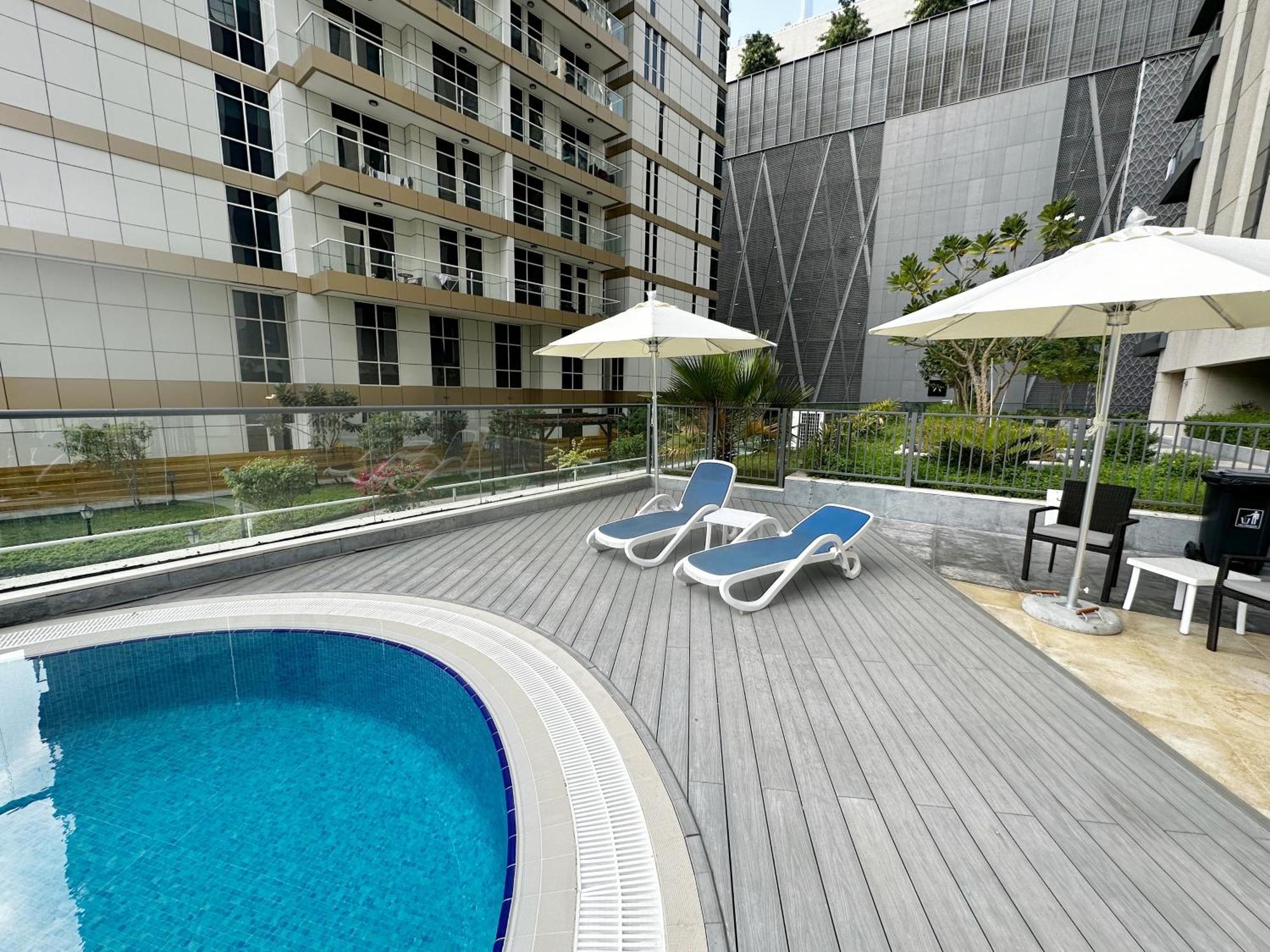 Dunya Tower Luxury And 2 Min Walk To Dubai Mall And Burj Khalifa In Heart Of Downtown Dış mekan fotoğraf